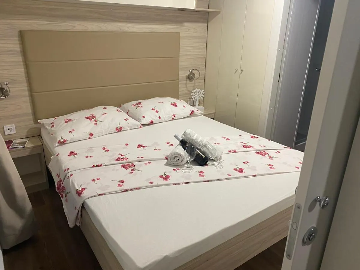 Mobilne Kucice Pakostane**** Villa Pakostane