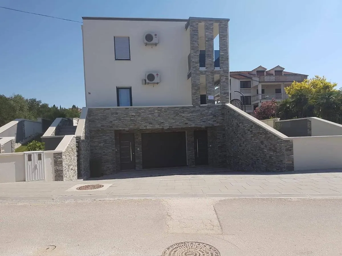 Holiday home Mobilne Kucice Pakostane**** Villa